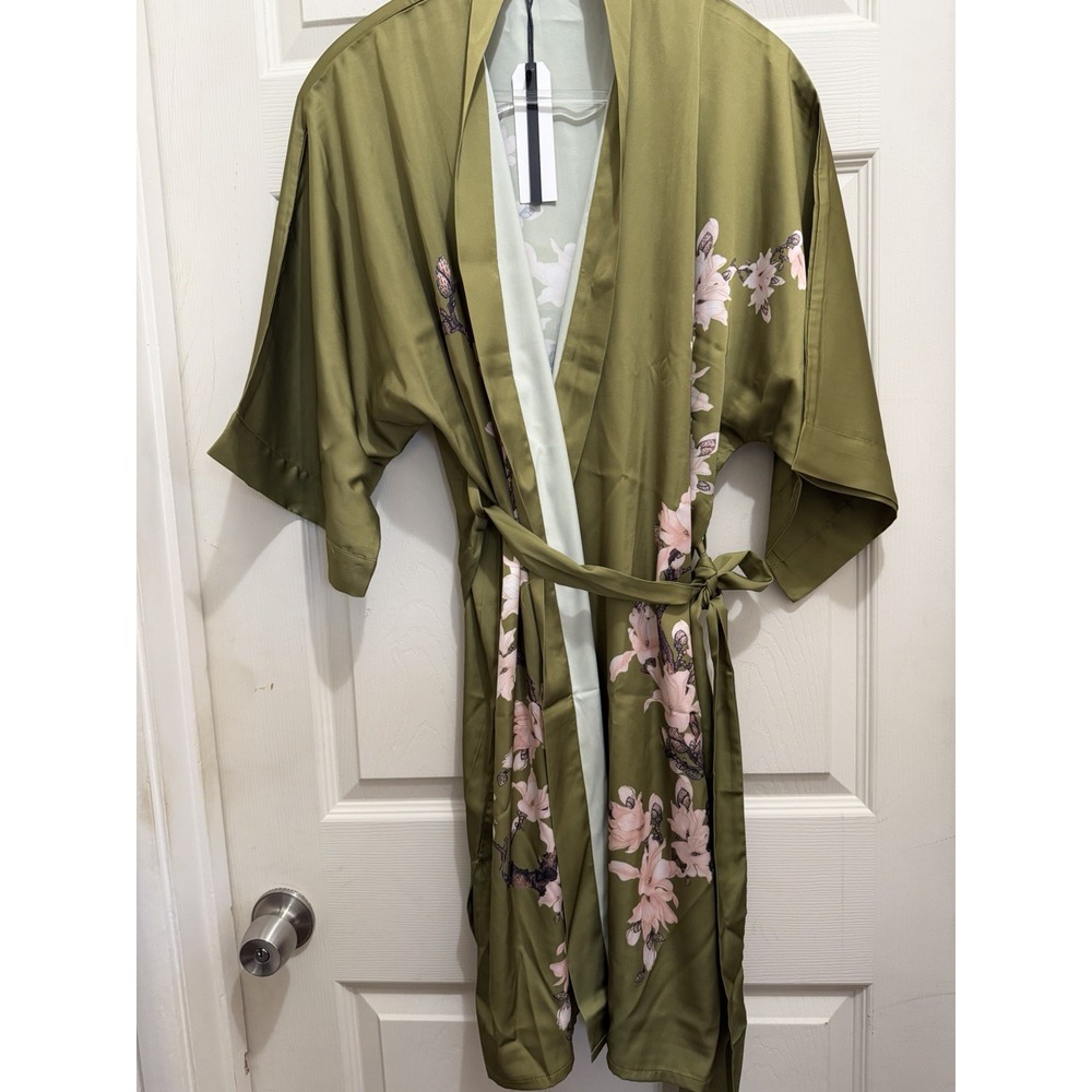 Babeyond Womens Kimono Short Robe One Size Green Floral Silky Magnolia New